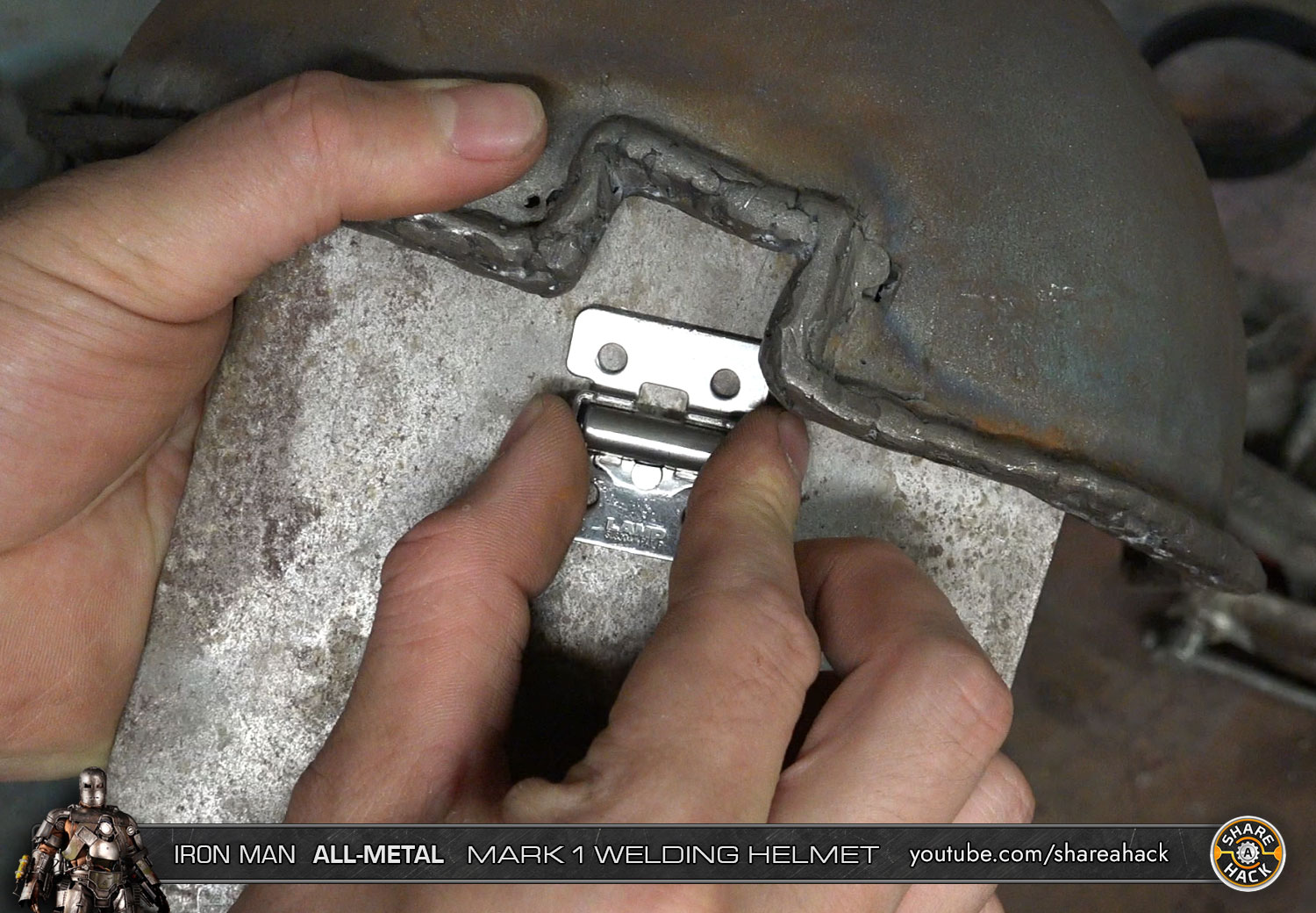 Hinge Position